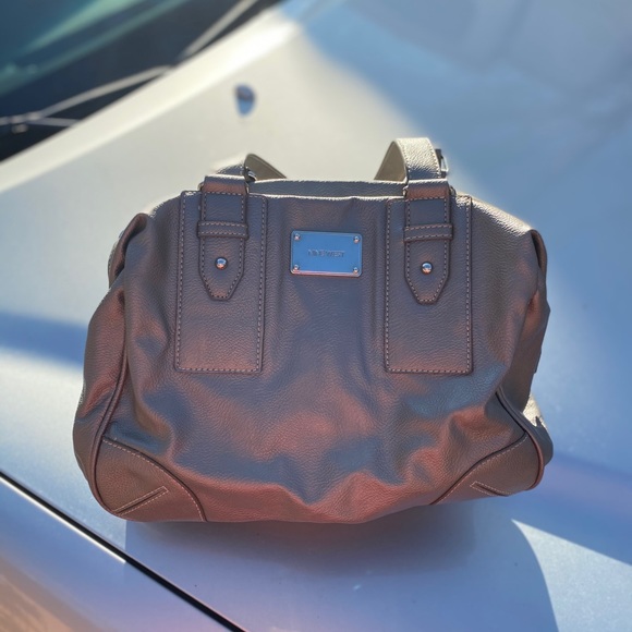 Nine West | silver metallic shoulder bag - Picture 12 of 15